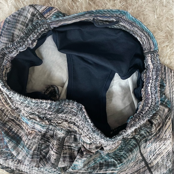 Lululemon Hotty Hot 4” Lined Shortin Digital Oasis Gray Multi Navy - Picture 13 of 14